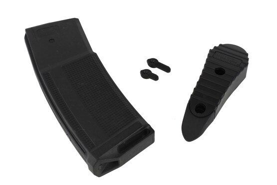 The Daniel Defense MK 12 AR 15 comes with a 32 round DD magazine and ambidextrous safety selector